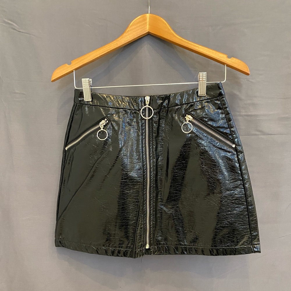 SIGNATURE8 skirt